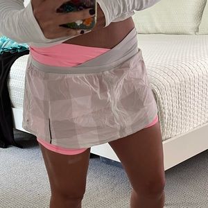 Lululemon skirt • Size 4